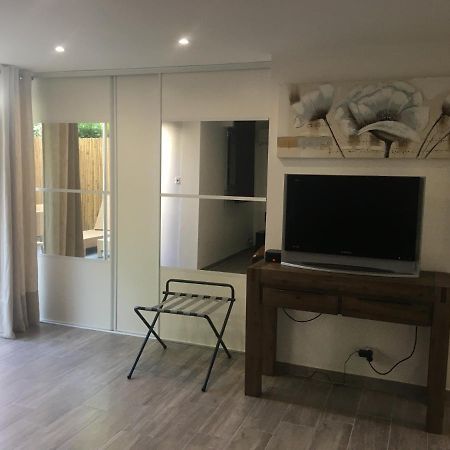 Loft Ravissant Avec Piscine Lägenhet Cagnes-sur-Mer Exteriör bild