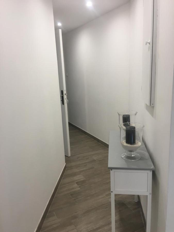 Loft Ravissant Avec Piscine Lägenhet Cagnes-sur-Mer Exteriör bild