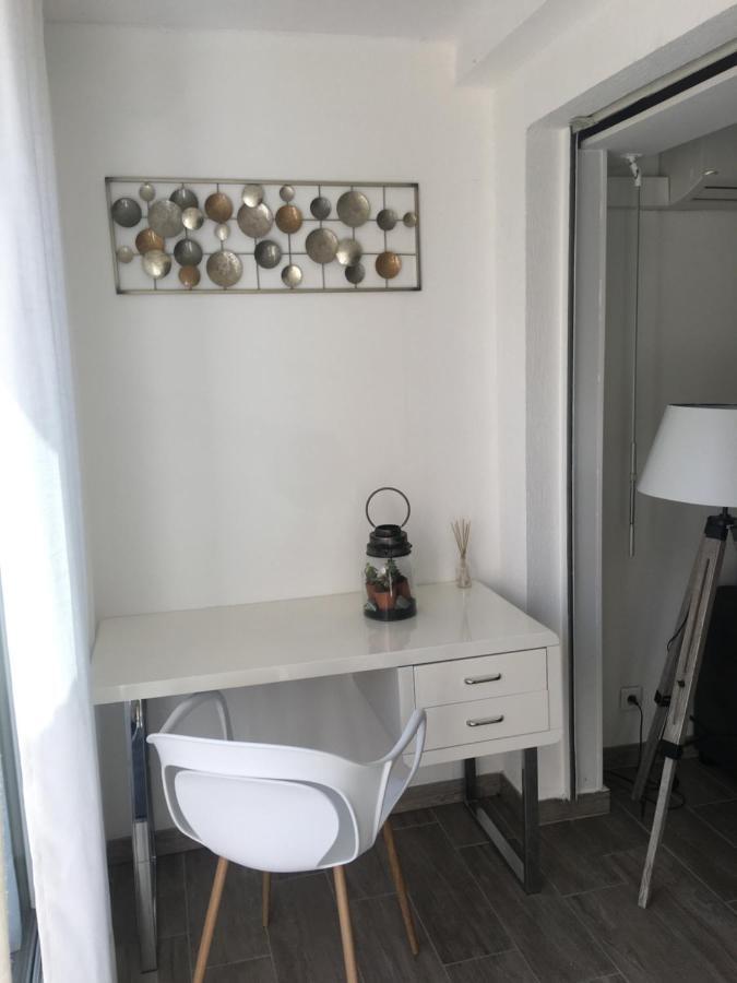 Loft Ravissant Avec Piscine Lägenhet Cagnes-sur-Mer Exteriör bild